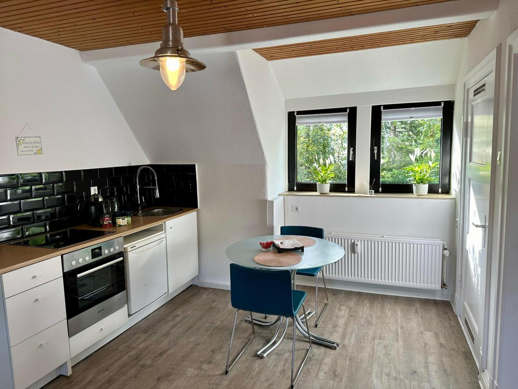 Idyllisches Zentrales Appartment - 24 H Check Inn フレンスブルク エクステリア 写真
