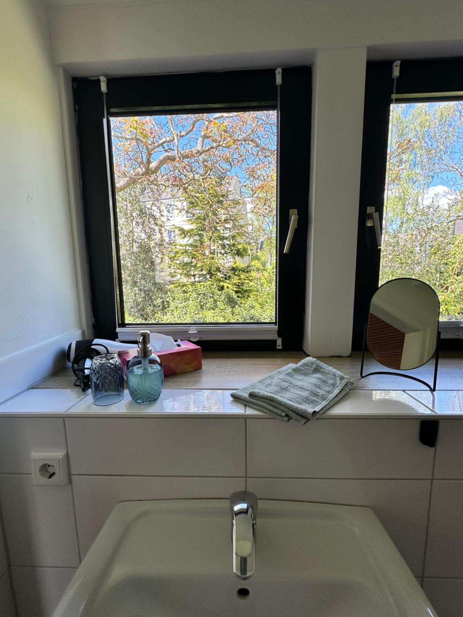 Idyllisches Zentrales Appartment - 24 H Check Inn フレンスブルク エクステリア 写真